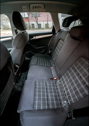 Audi A4 cena 38999 przebieg: 240000, rok produkcji 2013 z Kolonowskie małe 667